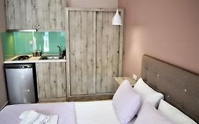 Ioni Rooms